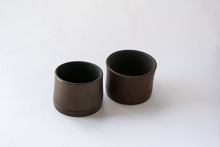 Load image into Gallery viewer, Jian Shui Clay &quot;Round Mug&quot; Dragon Kiln Style Cup * Set of 2
