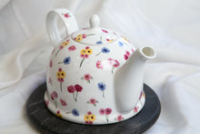 Load image into Gallery viewer, Igloo Teapot, &quot;Stalk Flowers&quot;
